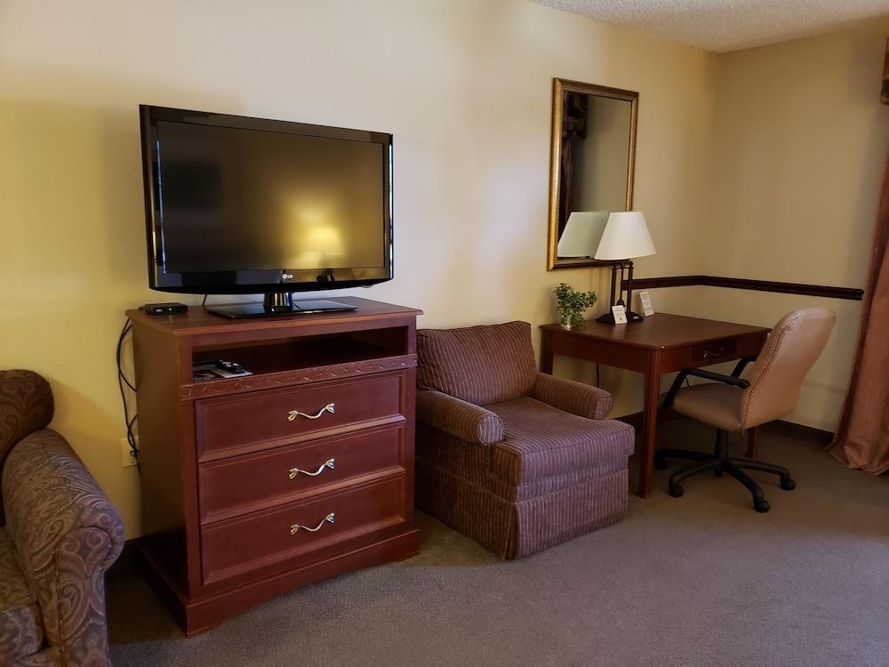 Candlewood Suites Wichita Northwest By Ihg Exterior photo