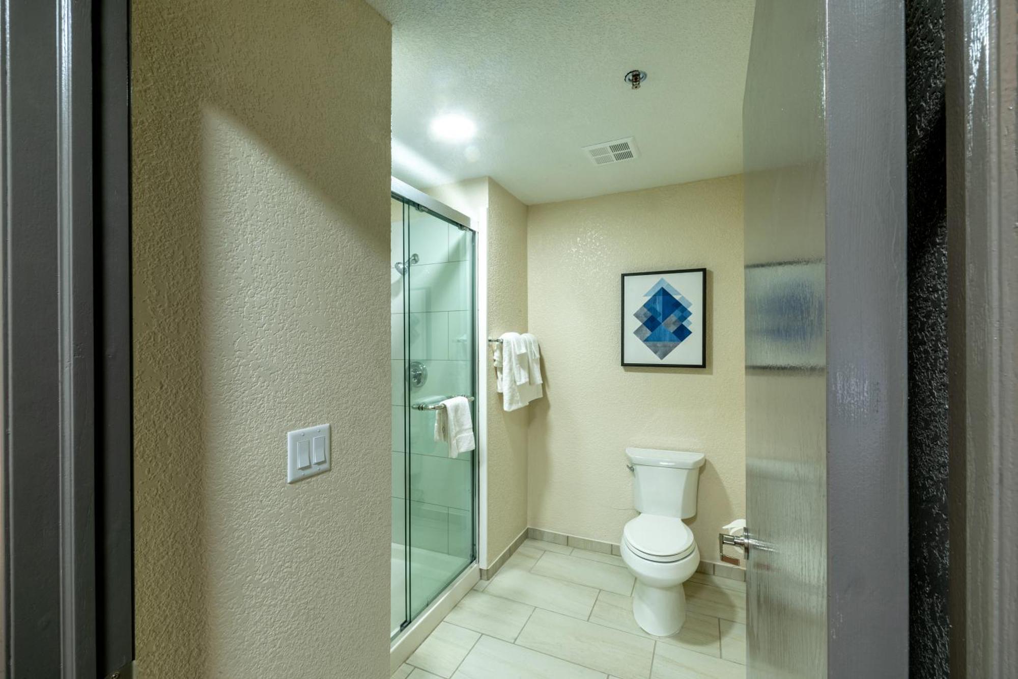 Candlewood Suites Wichita Northwest By Ihg Exterior photo